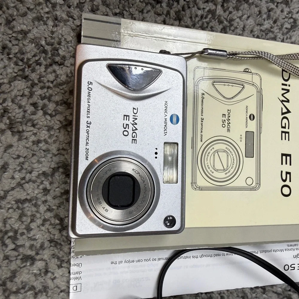 Konica Minolta DiMAGE E50 Digital Camera Unisex OS Silver 5.0MP 3x Optical PARTS